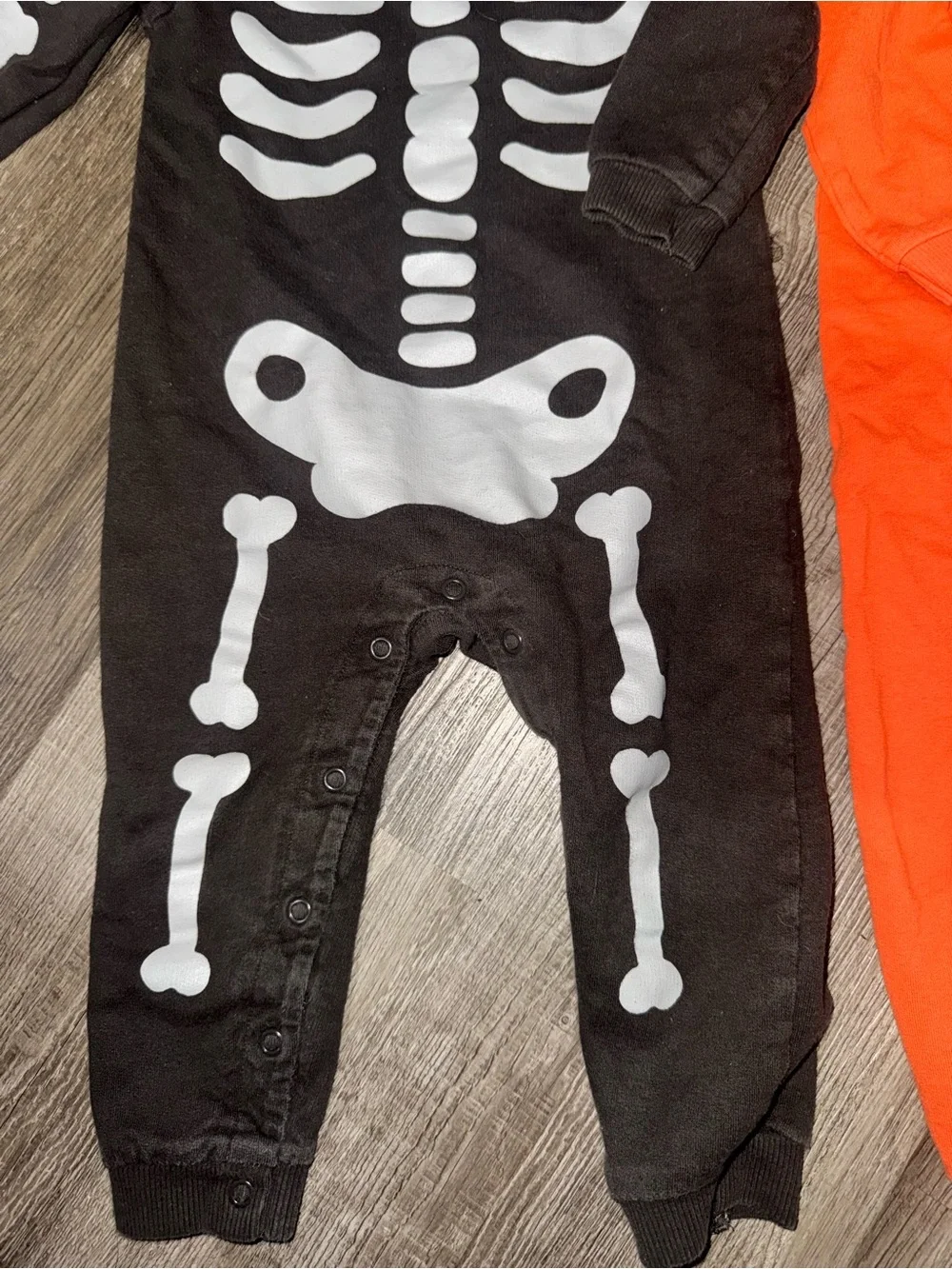 Carter’s Baby Boy Halloween Lot Skeleton & Pumpkin Bodysuits Size 18 Months
